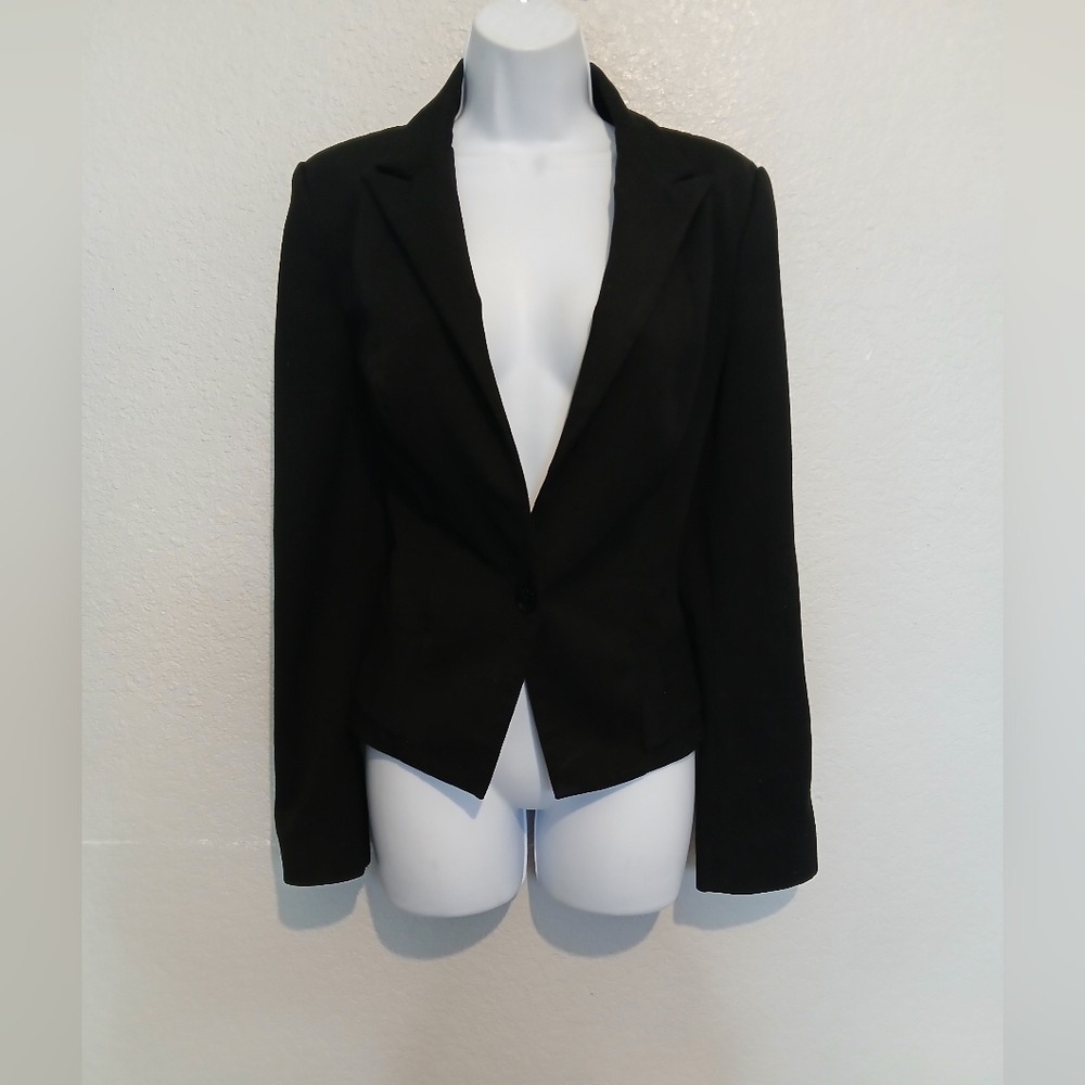 EXPRESS Black Fitted Notched Tailored Feminie Fit One Button Blazer Jacket
